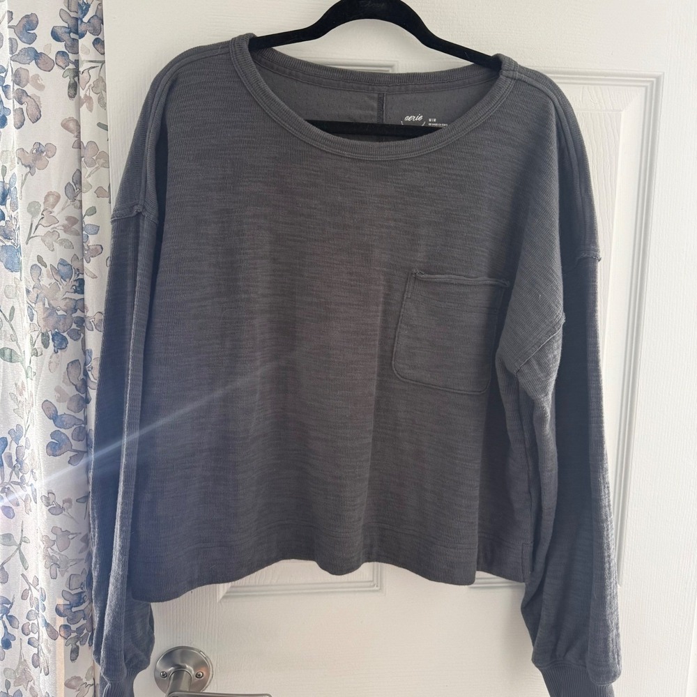 Aerie Charcoal Grey Long Sleeve Pocket Crewneck Pullover Sweatshirt Top Medium - Picture 3 of 7